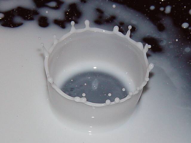 A Splash of Milk (1)