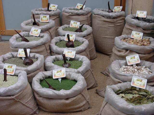 Spices at Shuk Mahane Yehuda