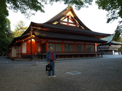 Rozansky at Yasaka Jinja