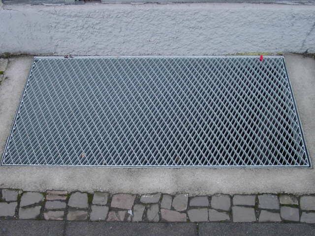 A pothole cover