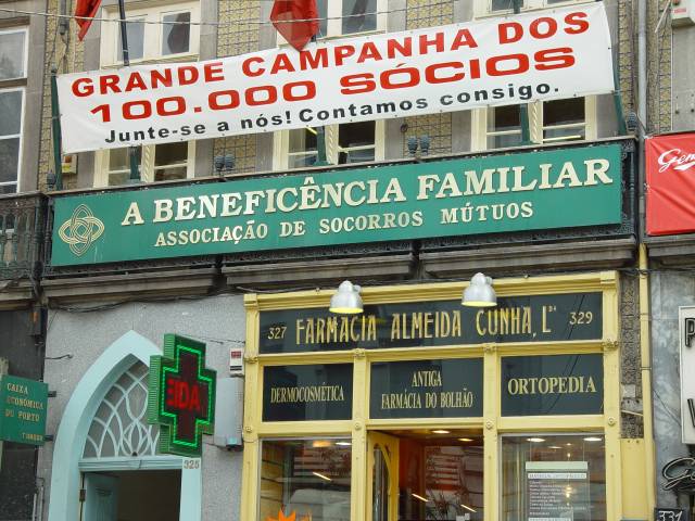 A charity logo in Porto